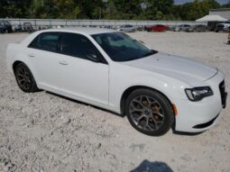 
										2018 Chrysler 300 full									