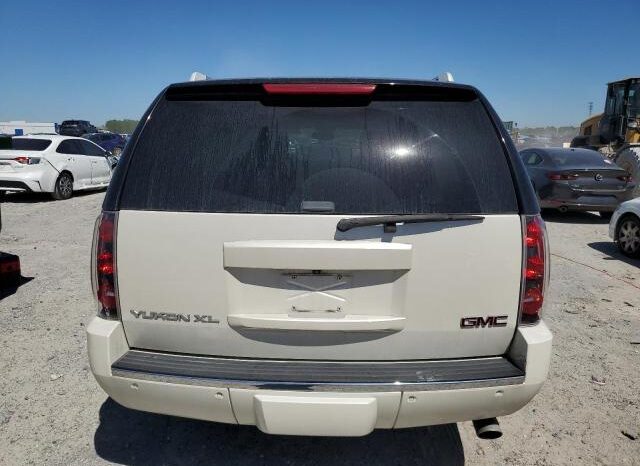 
								2014 Gmc Yukon full									