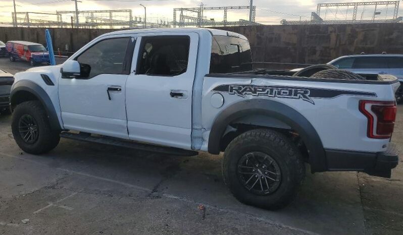 
								2019 Ford F150 full									