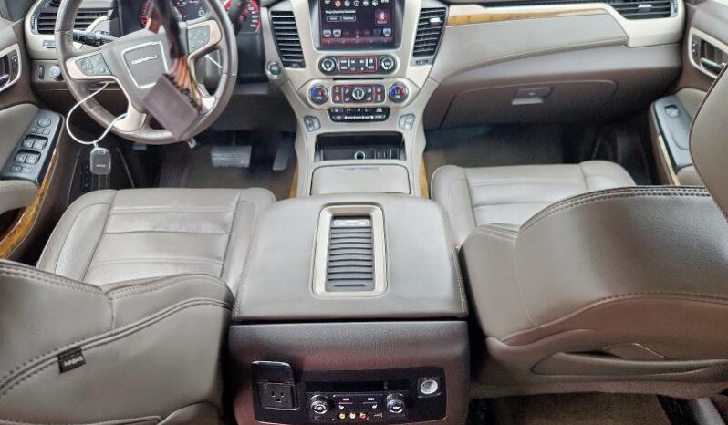 
								2016 Gmc Yukon full									