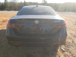 
										2017 Alfa romeo Giulia full									