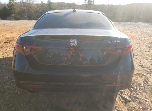 
								2017 Alfa romeo Giulia full									