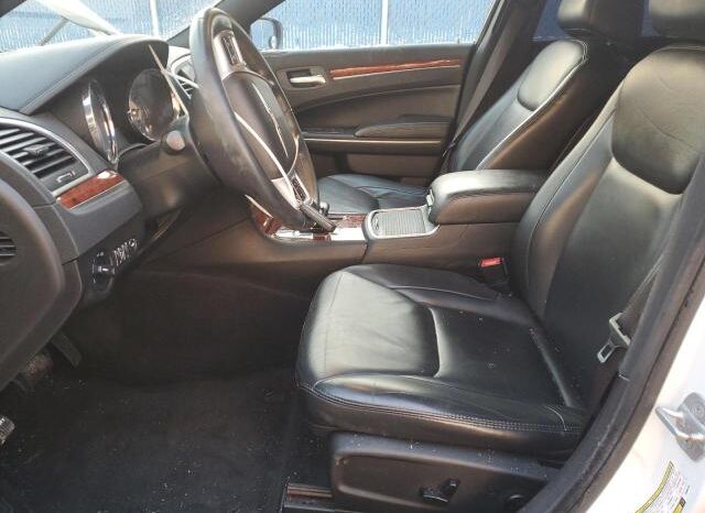 
								2013 Chrysler 300 full									