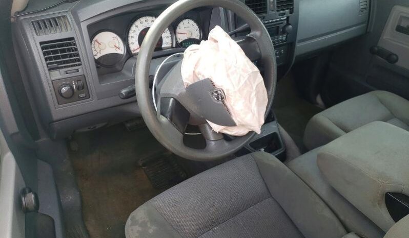 
								2006 Dodge Dakota full									