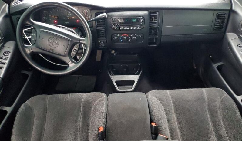 
								2004 Dodge Dakota full									