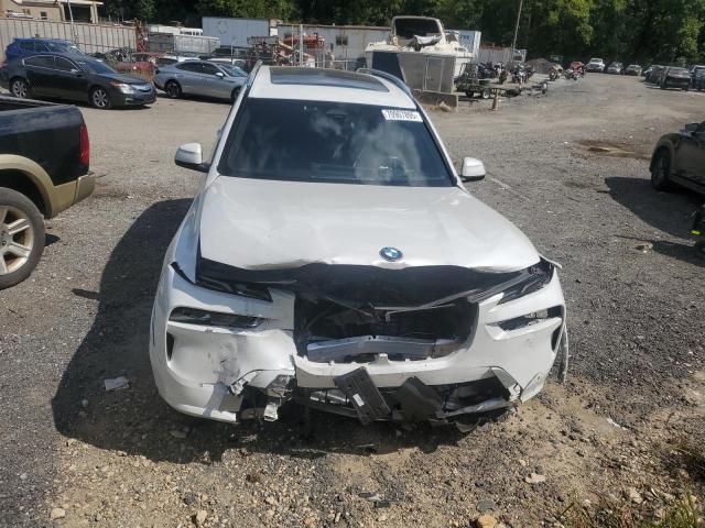 2023 BMW X7
