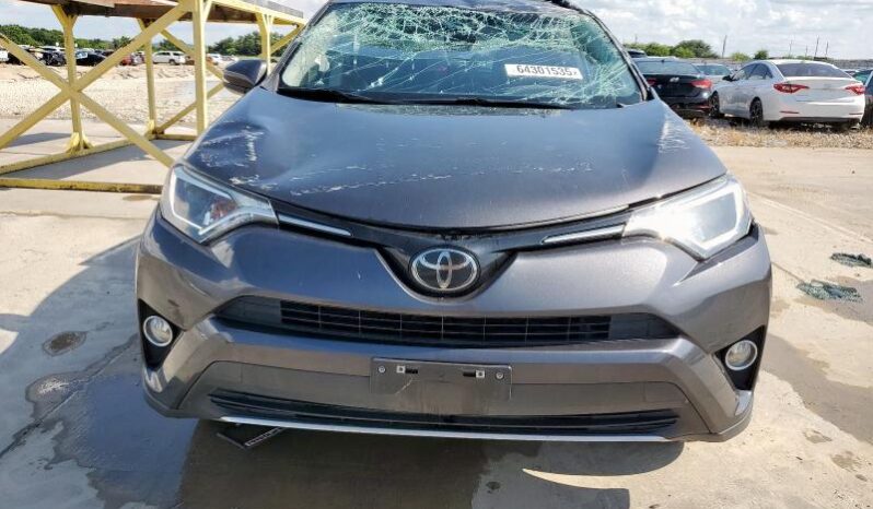 
								2018 Toyota Rav4 full									