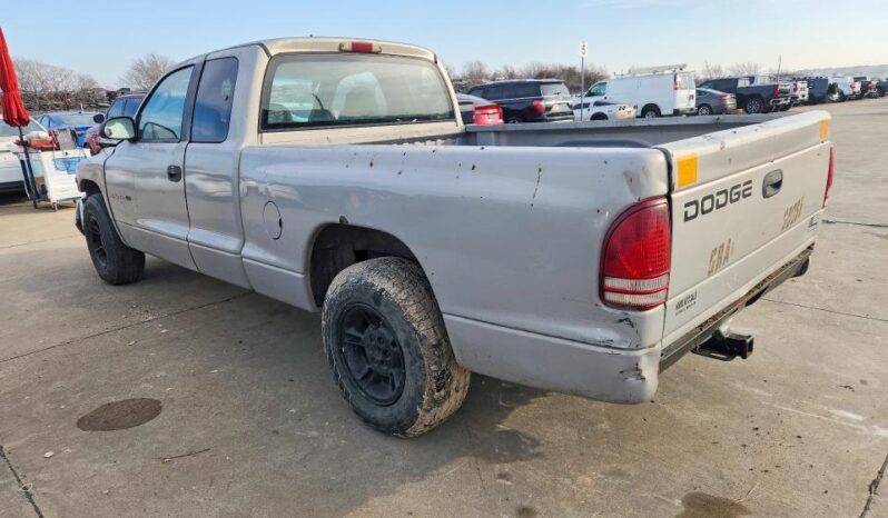 
								2000 Dodge Dakota full									