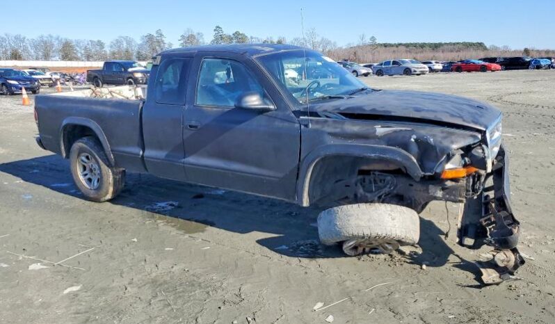 
								2004 Dodge Dakota full									