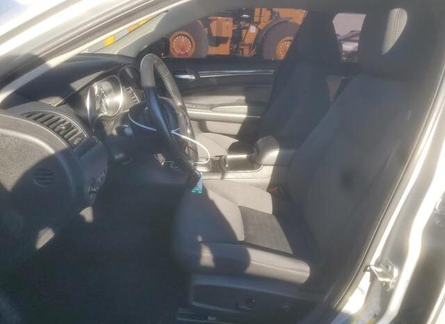
								2019 Chrysler 300 tourin full									