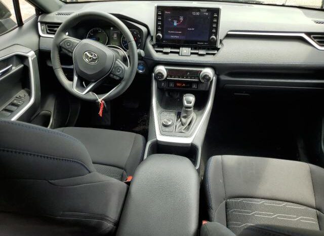 
								2022 Toyota Rav4 full									