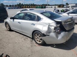 
										2015 Nissan Altima 2.5 full									