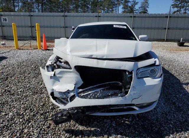 
								2021 Chrysler 300 full									
