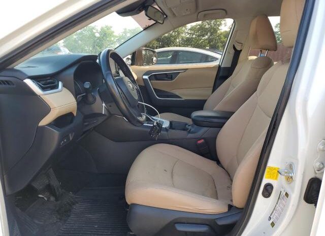 
								2020 Toyota Rav4 full									