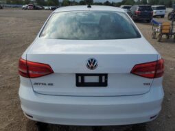 
										2015 Volkswagen Jetta se full									