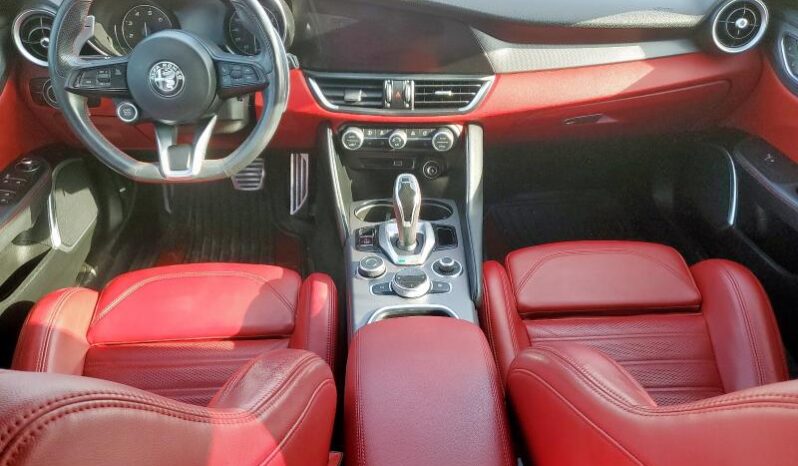 
								2020 Alfa romeo Giulia full									