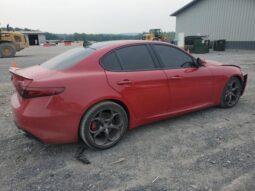 
										2017 Alfa romeo Giulia full									