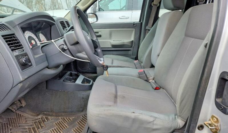 
								2005 Dodge Dakota full									