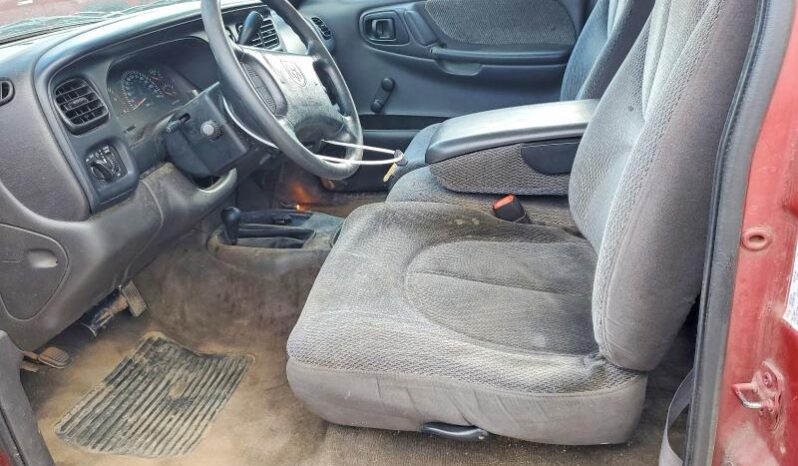 
								1999 Dodge Dakota full									