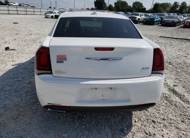 
								2018 Chrysler 300 full									