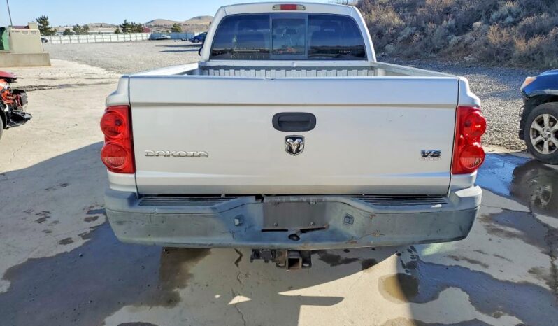 
								2005 Dodge Dakota full									