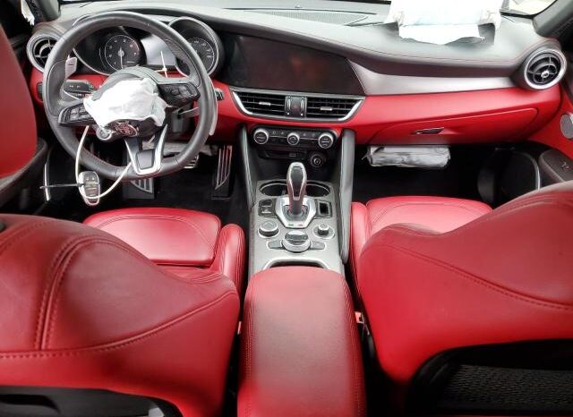 
								2021 Alfa romeo Giulia full									