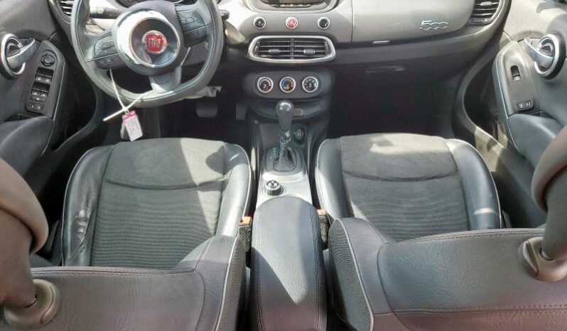 
								2016 Fiat 500 full									