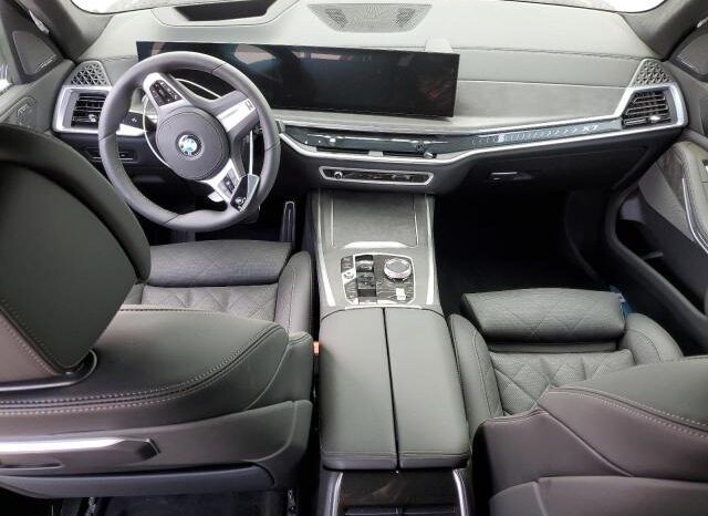 
								2025 BMW X7 full									