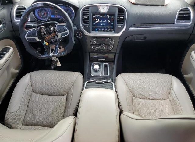 
								2019 Chrysler 300 full									