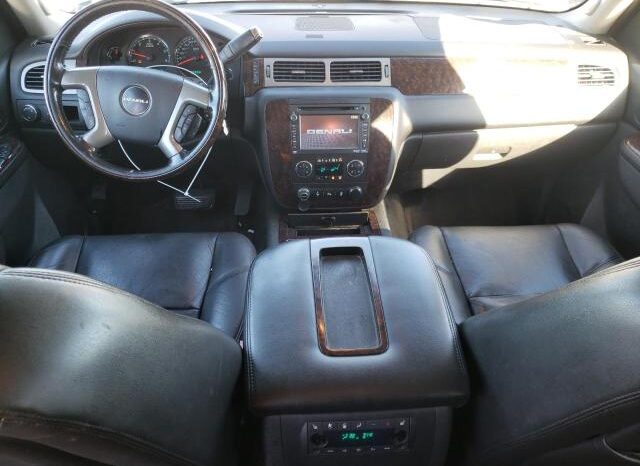 
								2013 Gmc Yukon full									