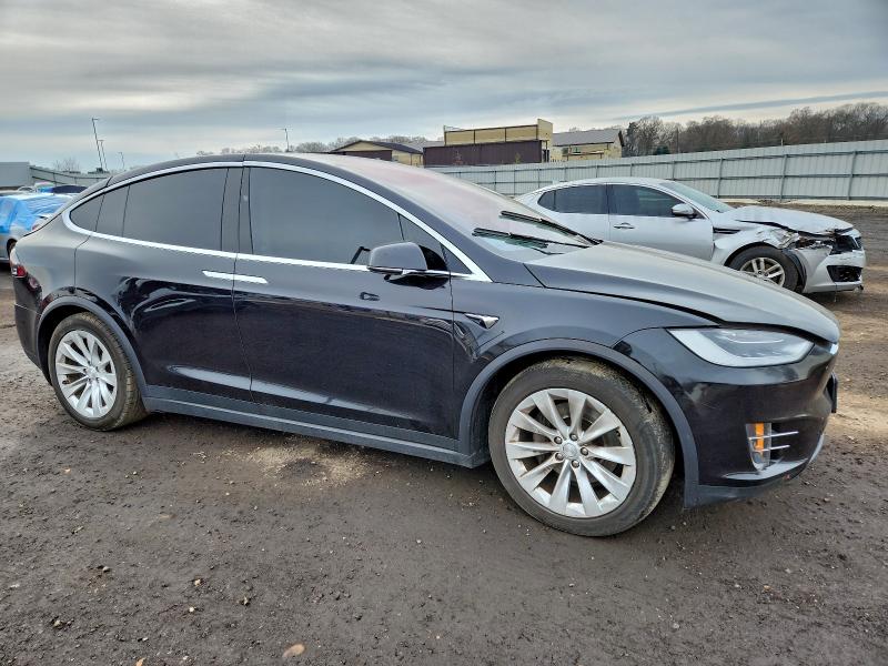 2017 Tesla Model x