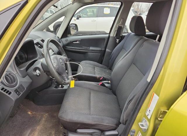 
								2013 Suzuki Sx4 full									
