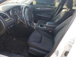 
										2018 Chrysler 300 full									