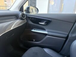 
										MERCEDES BENZ GLC 300 full									
