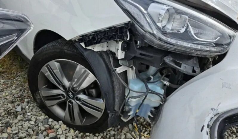 
								HYUNDAI Tucson full									