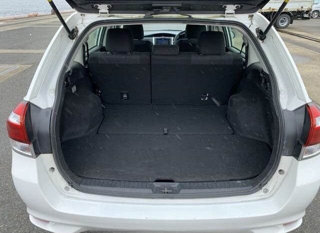 
								TOYOTA Corolla Fielder Hybrid full									