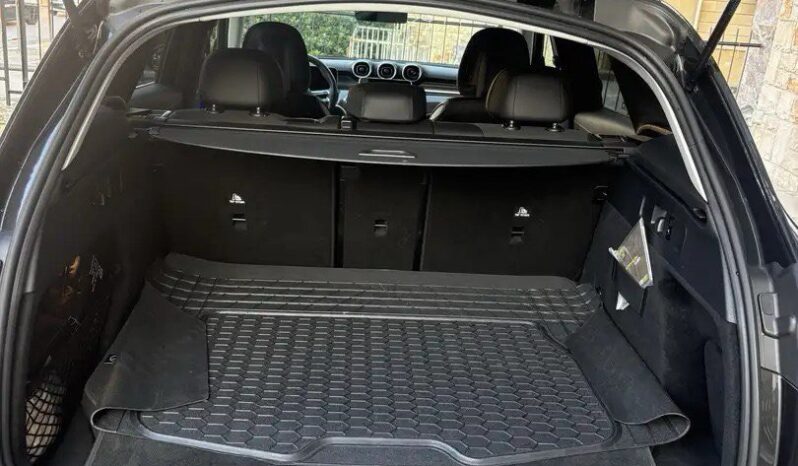 
								MERCEDES BENZ GLC 300 full									