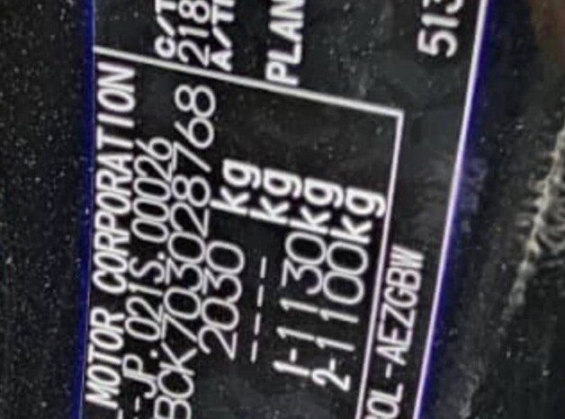 
								TOYOTA CAMRY Hybrid full									