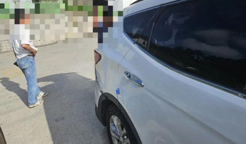 
								HYUNDAI SANTA FE full									