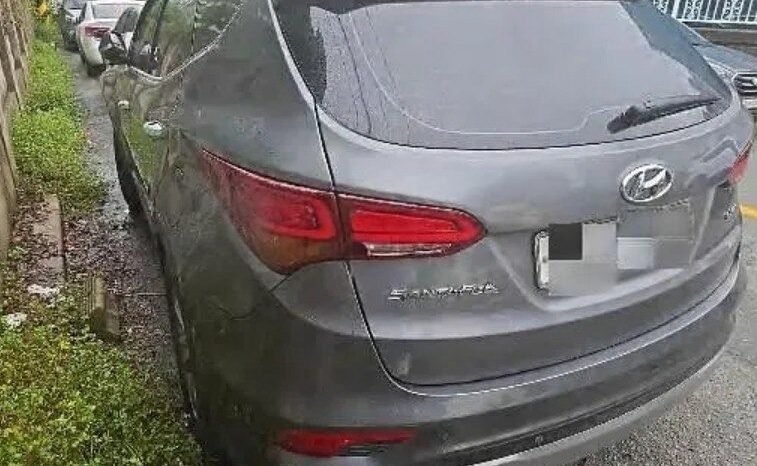 
								HYUNDAI SANTA FE full									