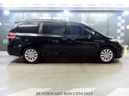 
										Toyota Sienna full									