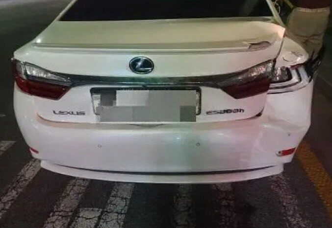 
								LEXUS ES300h full									