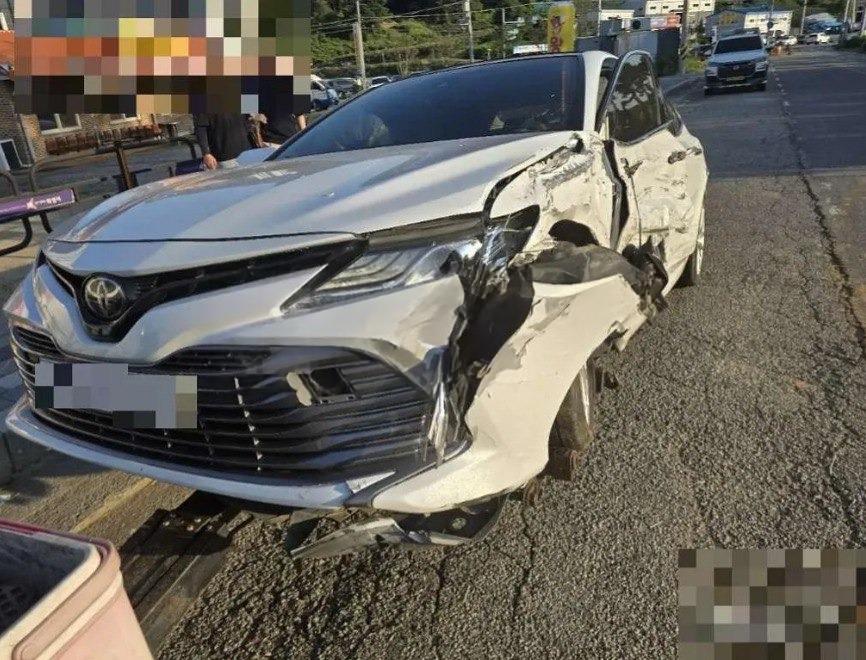 TOYOTA CAMRY
