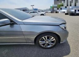 
										MERCEDES BENZ E220 full									