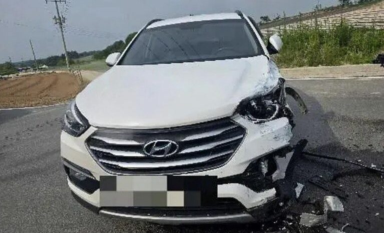 
								HYUNDAI SANTA FE full									