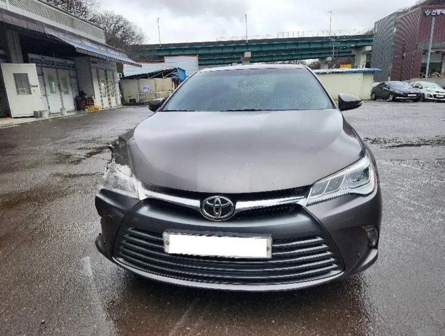 TOYOTA CAMRY