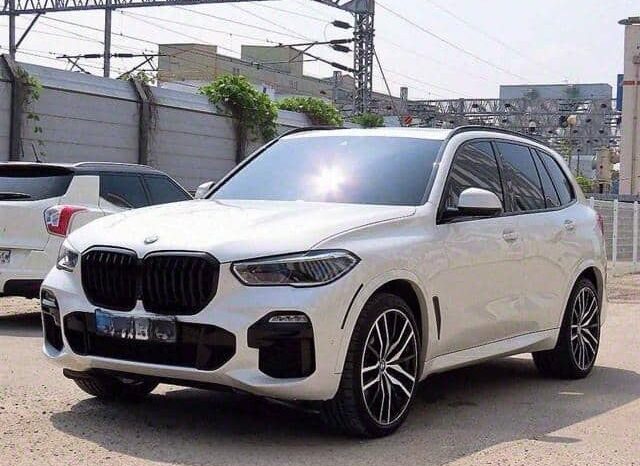 
								BMW X5 xDrive30d full									