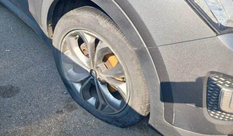 
								HYUNDAI SANTA FE full									