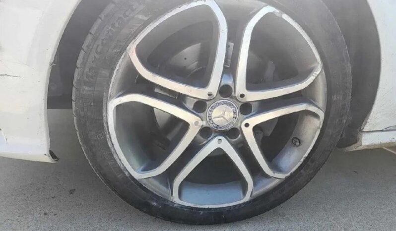 
								MERCEDES BENZ E250 CDI BLUETEC full									