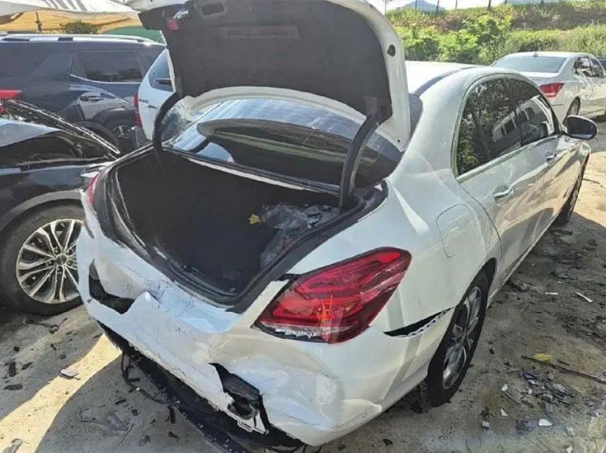 MERCEDES BENZ C 200d
